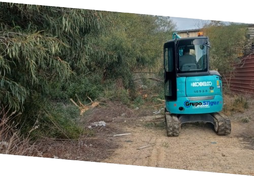 Apertura_de_canal_para_instalar_tuberias_de_400_con_maquina_retro_excavadora Apertura_de_canal_para_instalar_tuberias_de_400_con_maquina_retro_excavadora